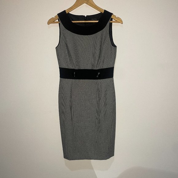 Tahari Arthur S. Levine - Black/White Sheath Dress - Size 2P - Picture 2 of 4